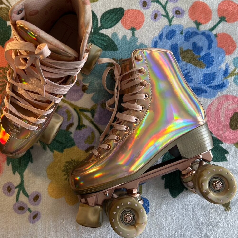⭐ Impala Quad Skates – Marawa Rose Holographic Gold | Women’s Size US8 | Worn 2x - Picture 4 of 11